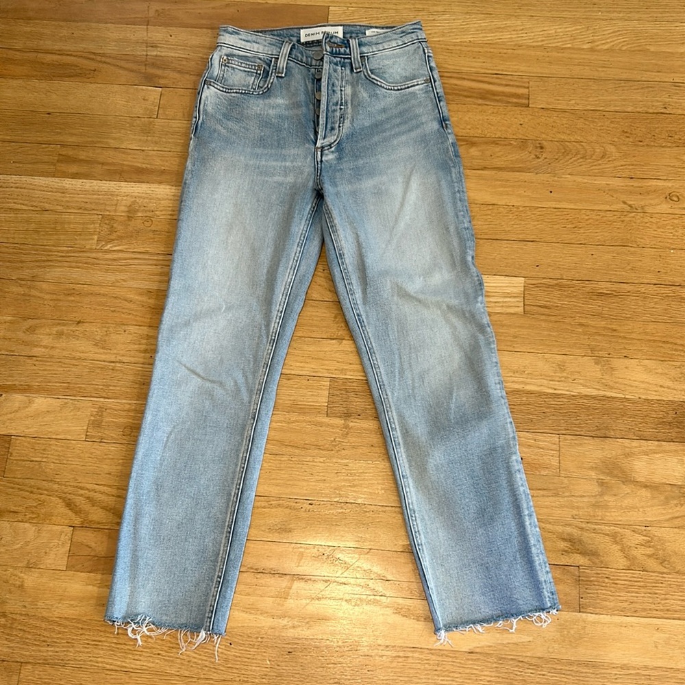 Denim Forum The Arlo High Rise Straight Raw Hem Jean, Size 25, Light Blue